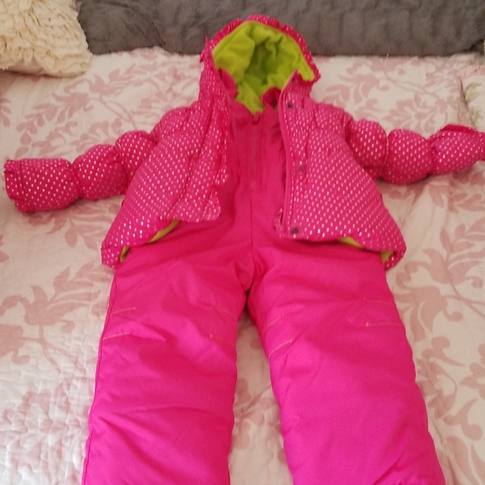 Snow suit. Cute!!